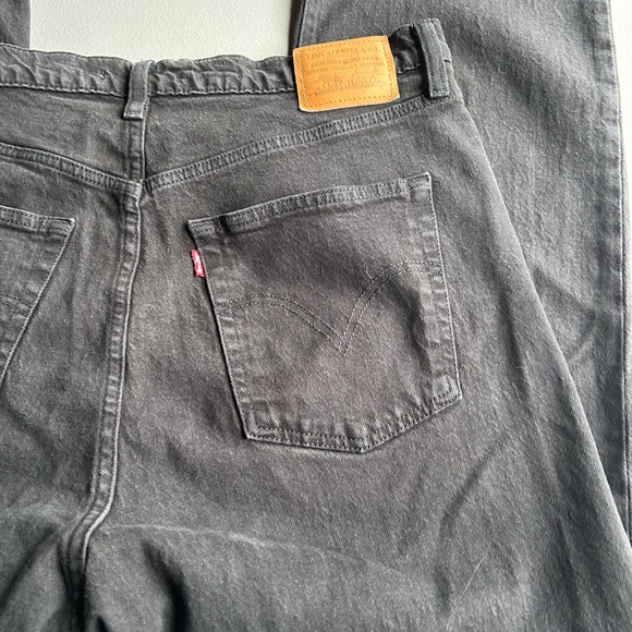 Levi’s ribcage jeans - Picture 2 of 10